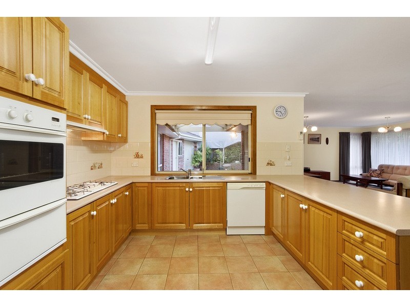 70 Avebury Drive, Berwick VIC 3806