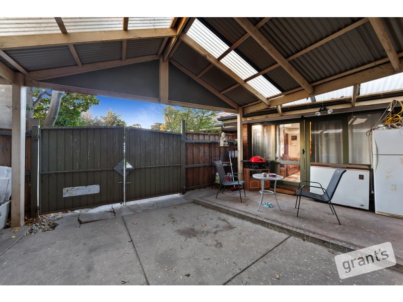 14 Honeysuckle Court, Cranbourne North VIC 3977