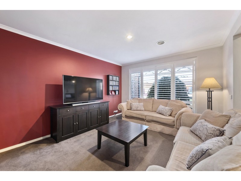 26 Pendulum Place, Berwick VIC 3806