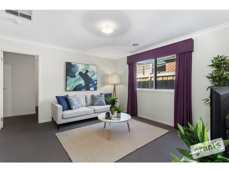 36 Yammerbook Way, Cranbourne East VIC 3977