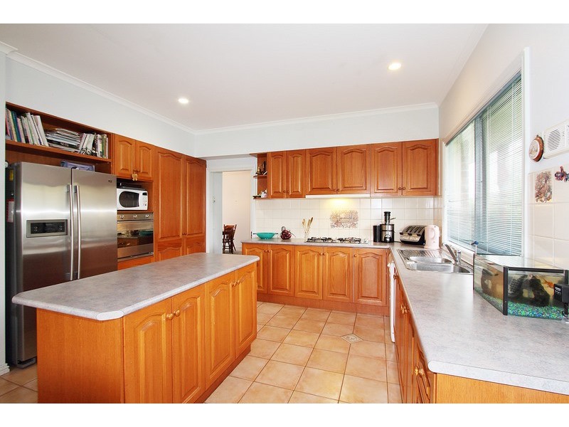 50 Grantham Crescent, Berwick VIC 3806