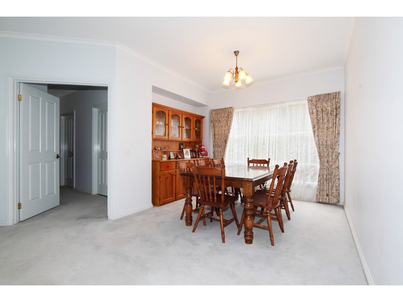 50 Grantham Crescent, Berwick VIC 3806