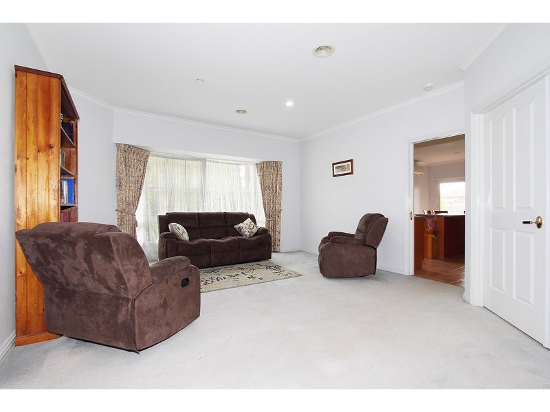 50 Grantham Crescent, Berwick VIC 3806