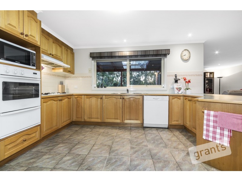 9 Kingsmere Drive, Berwick VIC 3806