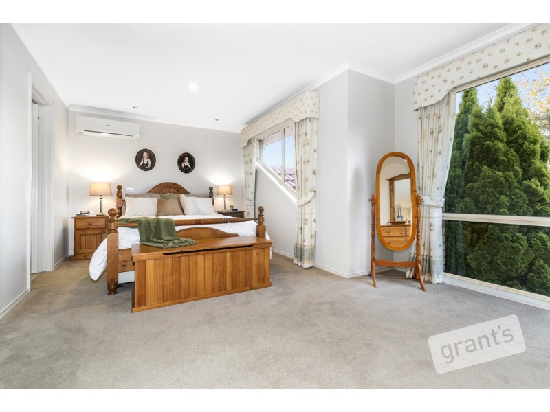 9 Kingsmere Drive, Berwick VIC 3806