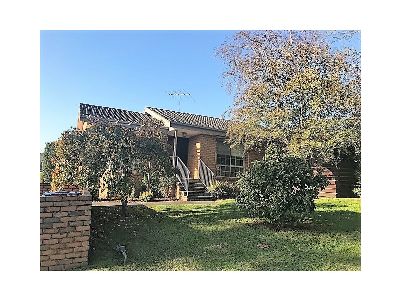 8/17-19 Wilson Street, Berwick VIC 3806