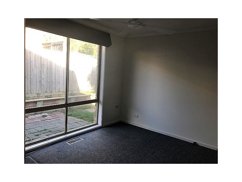 8/17-19 Wilson Street, Berwick VIC 3806