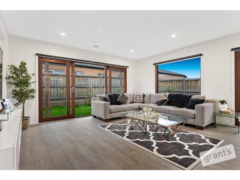 15 Kiama Street, Officer VIC 3809