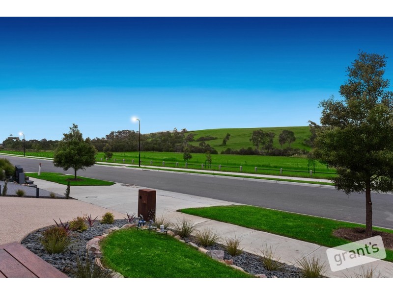 15 Kiama Street, Officer VIC 3809