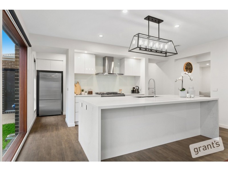 15 Kiama Street, Officer VIC 3809