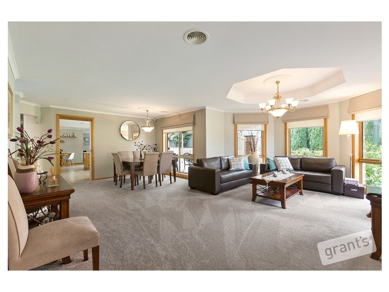 14 Allardice Parade, Berwick VIC 3806