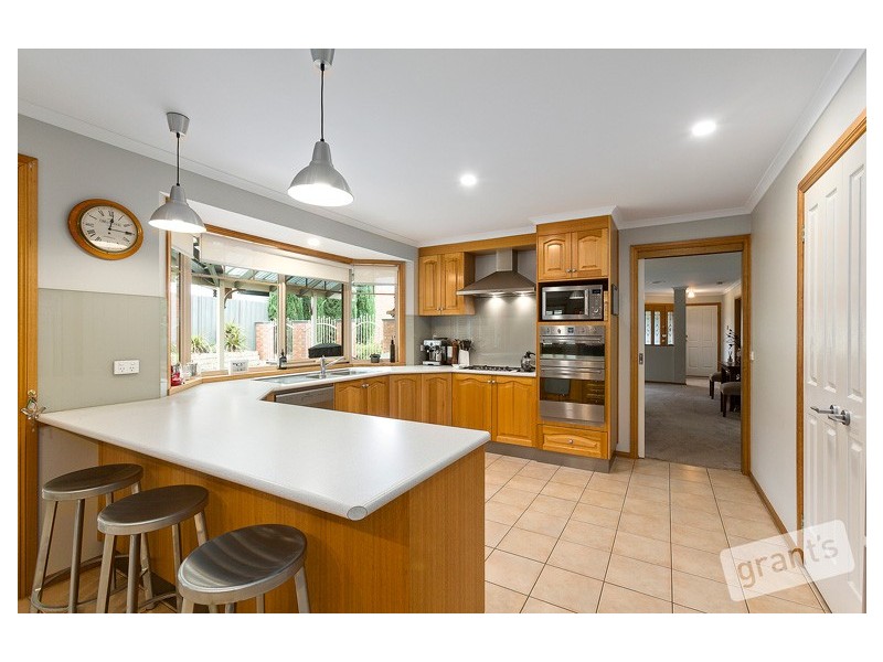 14 Allardice Parade, Berwick VIC 3806