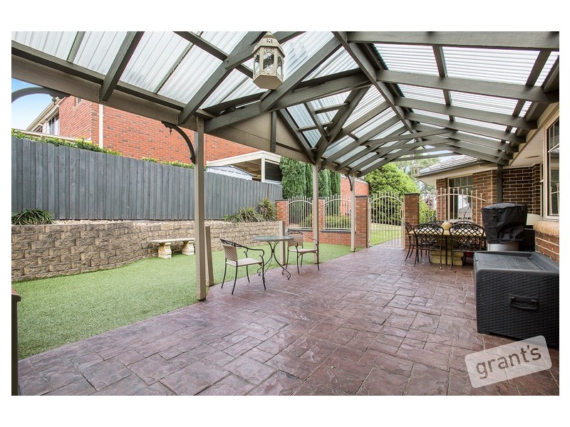 14 Allardice Parade, Berwick VIC 3806