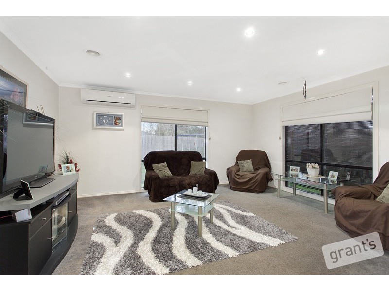 10 Mowbray Court, Berwick VIC 3806