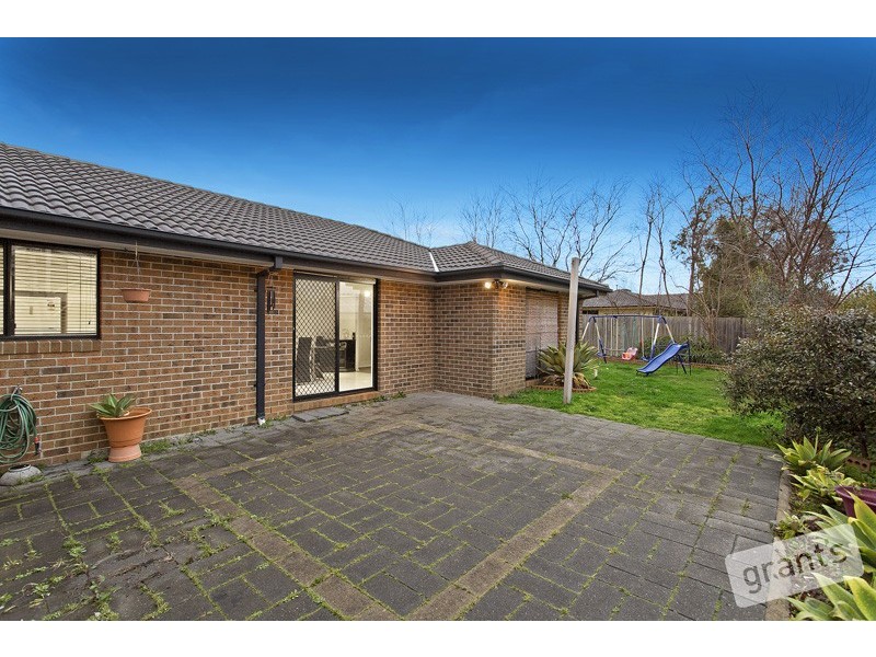10 Mowbray Court, Berwick VIC 3806