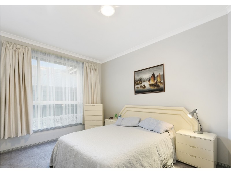 4 Enmore Close, Berwick VIC 3806