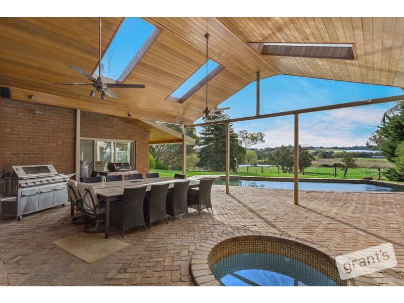 188 Boundary Road, Narre Warren East VIC 3804