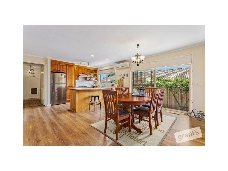 19 Marlesford Crescent, Berwick VIC 3806