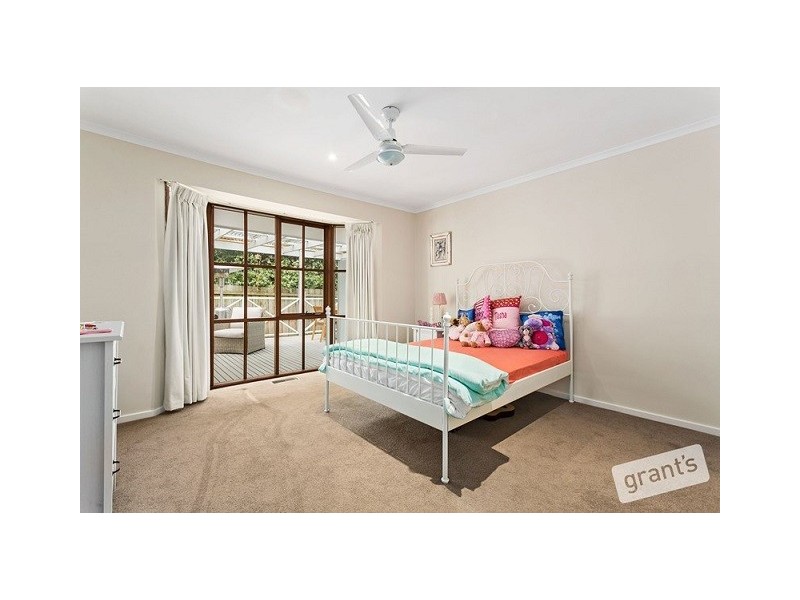 19 Marlesford Crescent, Berwick VIC 3806