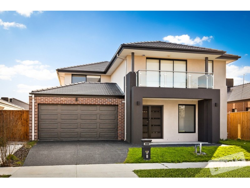 8 Clara Drive, Officer VIC 3809