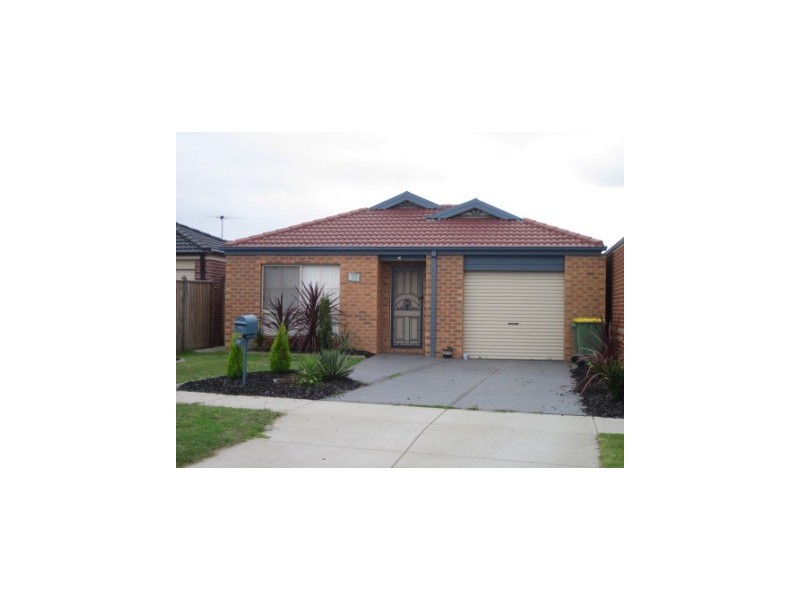 39 Irving Road, Pakenham VIC 3810