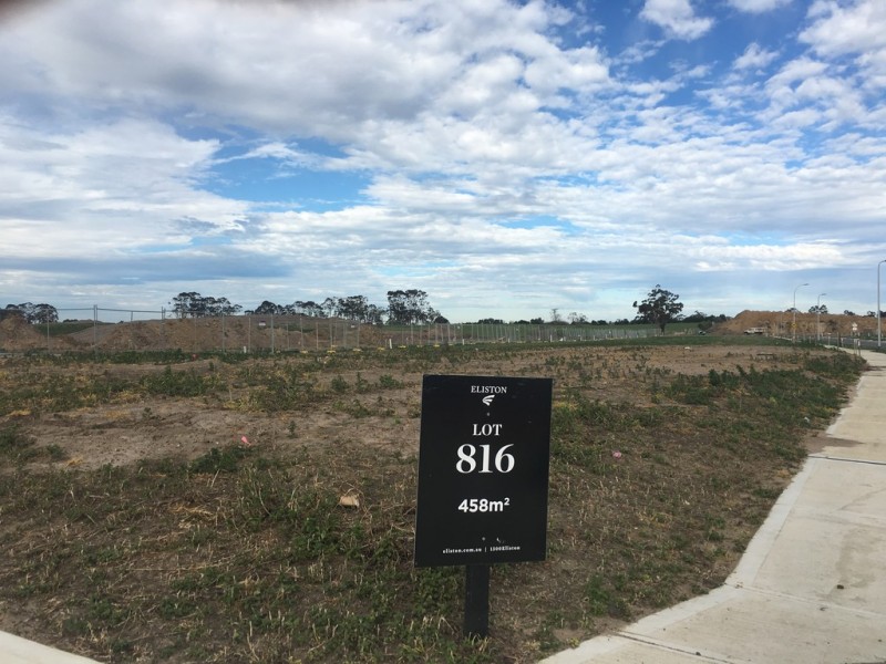 88 (Lot 816) Waterman Drive, Clyde VIC 3978