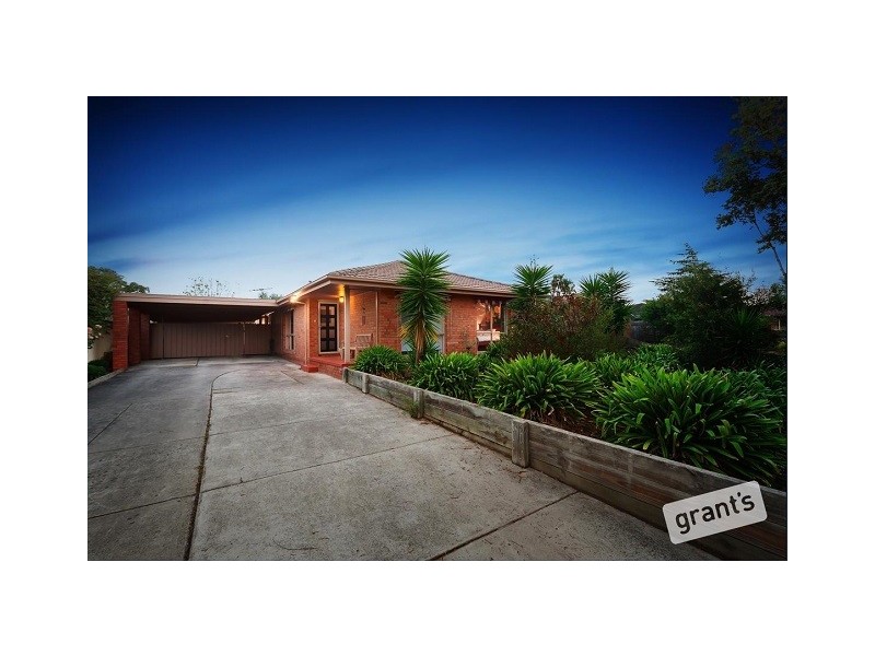 5 Bridle Place, Pakenham VIC 3810