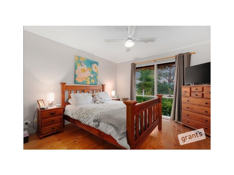 5 Bridle Place, Pakenham VIC 3810