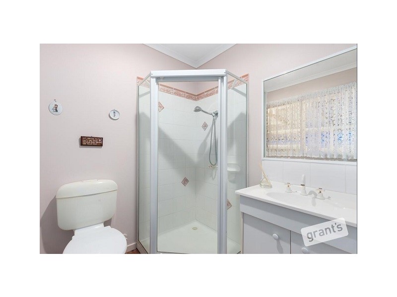 5 Bridle Place, Pakenham VIC 3810