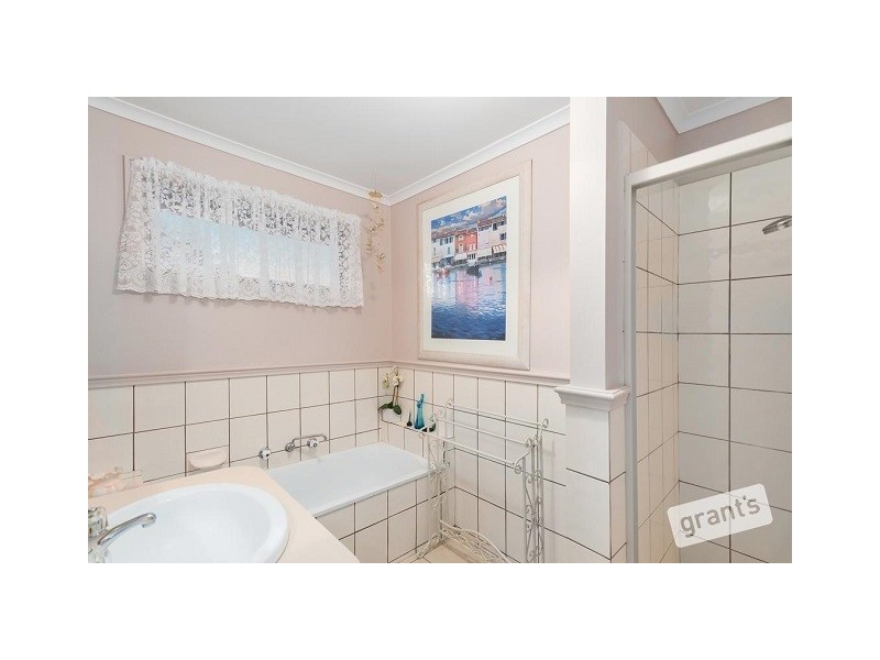 5 Bridle Place, Pakenham VIC 3810