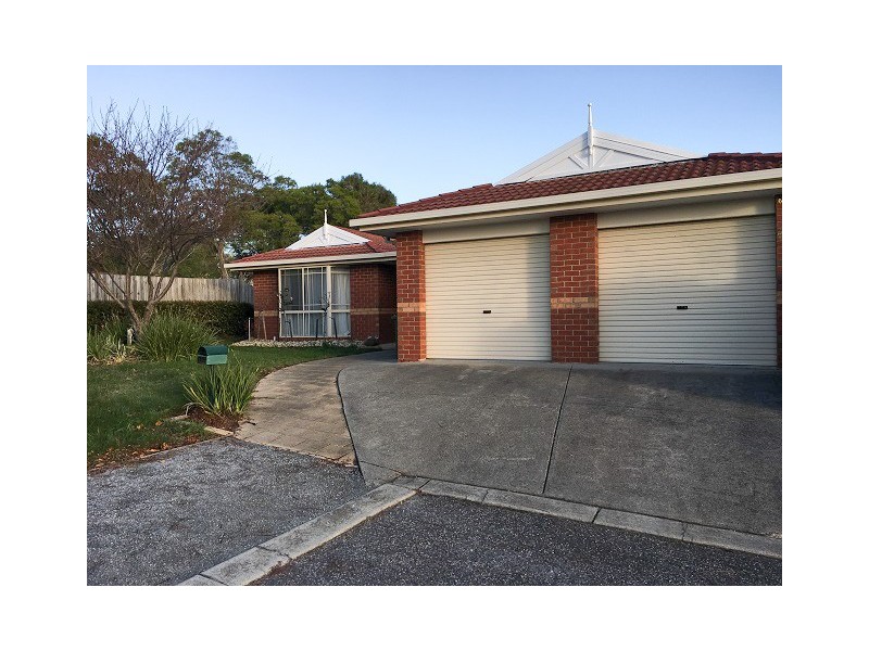 10 Yiota Court, Berwick VIC 3806