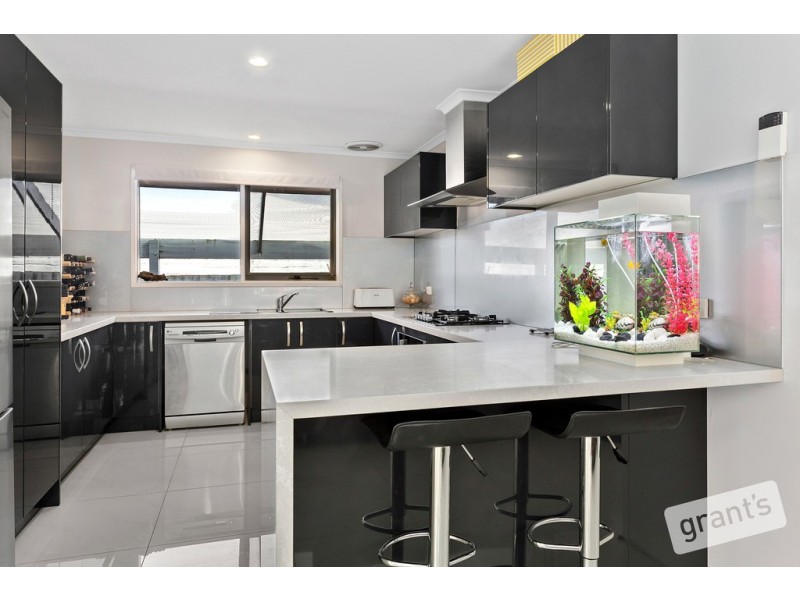 32 Liberty Avenue, Rowville VIC 3178