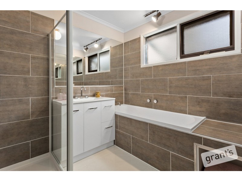 32 Liberty Avenue, Rowville VIC 3178