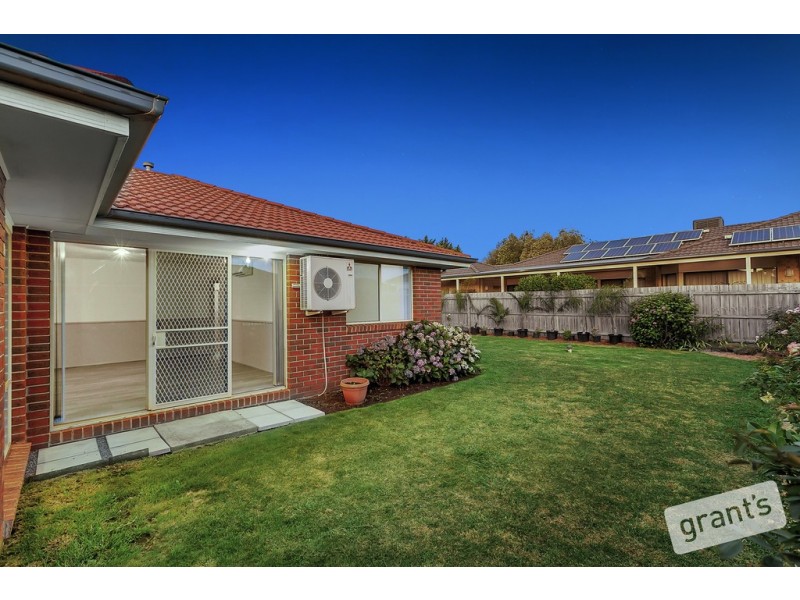14 Terri-Ester Drive, Berwick VIC 3806