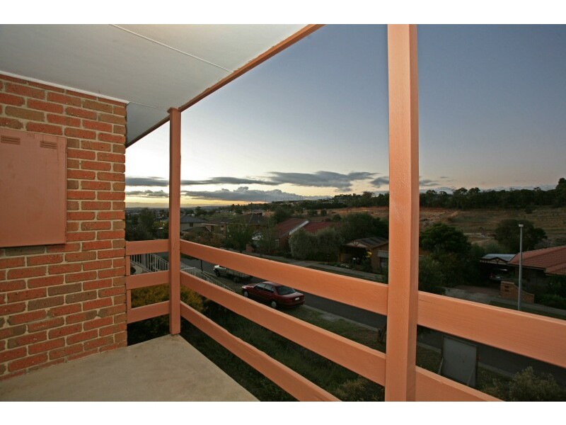 5 Lawrence Drive, Berwick VIC 3806