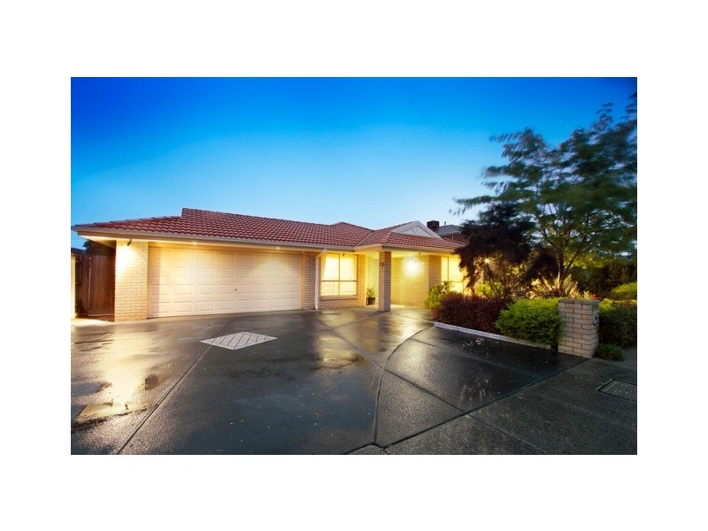 32 Sanctuary Drive, Beaconsfield VIC 3807