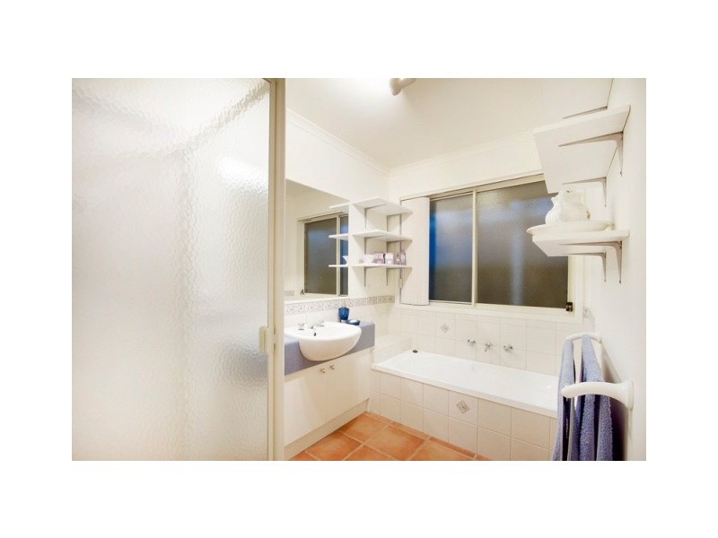 32 Sanctuary Drive, Beaconsfield VIC 3807