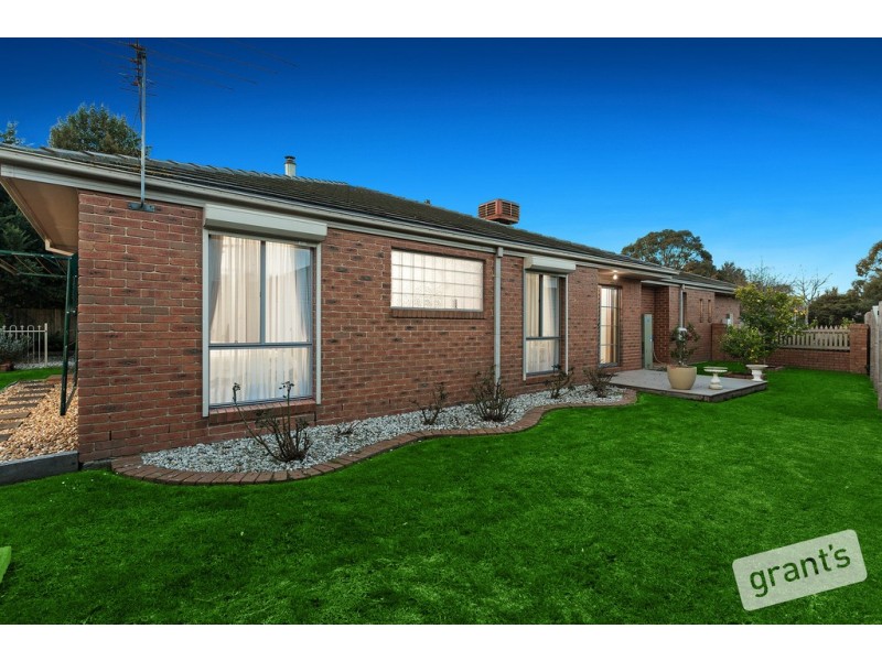 5 Cobblestone Avenue, Narre Warren South VIC 3805