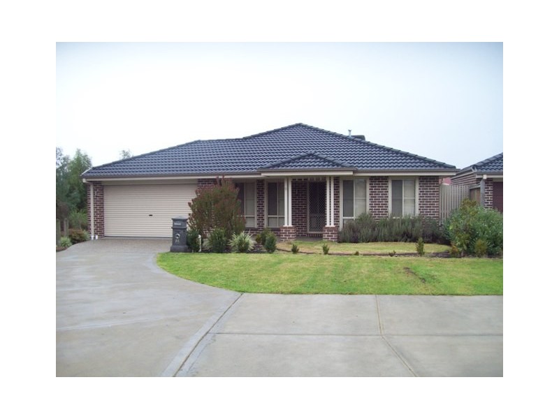 51 Tipperary Circuit, Pakenham VIC 3810