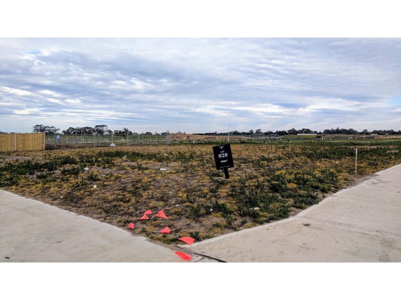 1 Swanston Street, Clyde VIC 3978