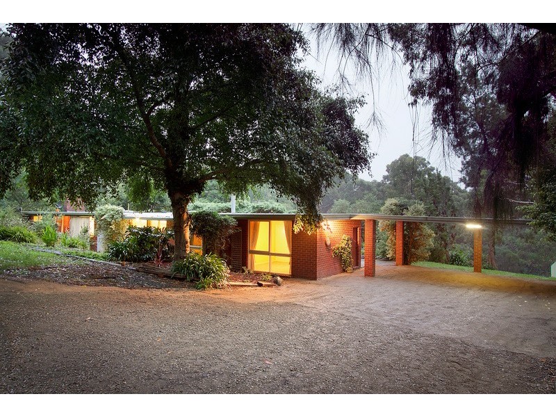 98 Yackatoon Road, Beaconsfield Upper VIC 3808