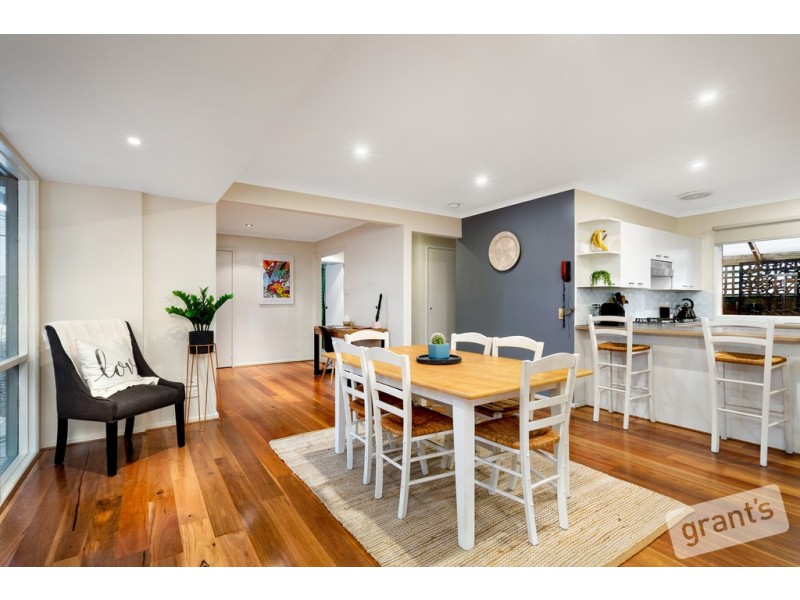 6 Tilba Court, Berwick VIC 3806