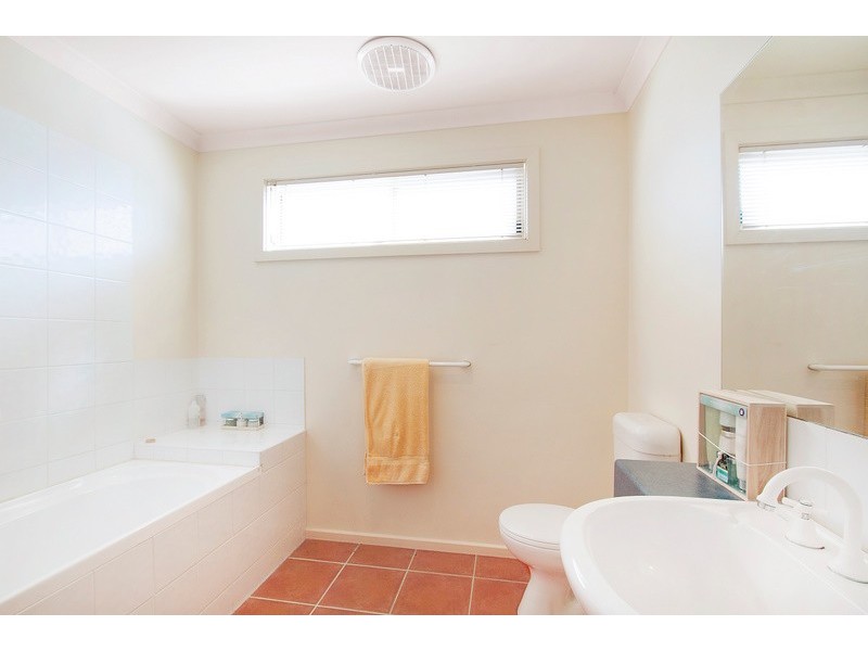 16/2 Jerilderie Drive, Berwick VIC 3806