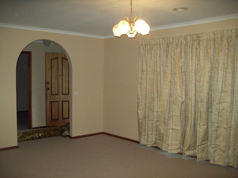 6 Linda Court, Hampton Park VIC 3976