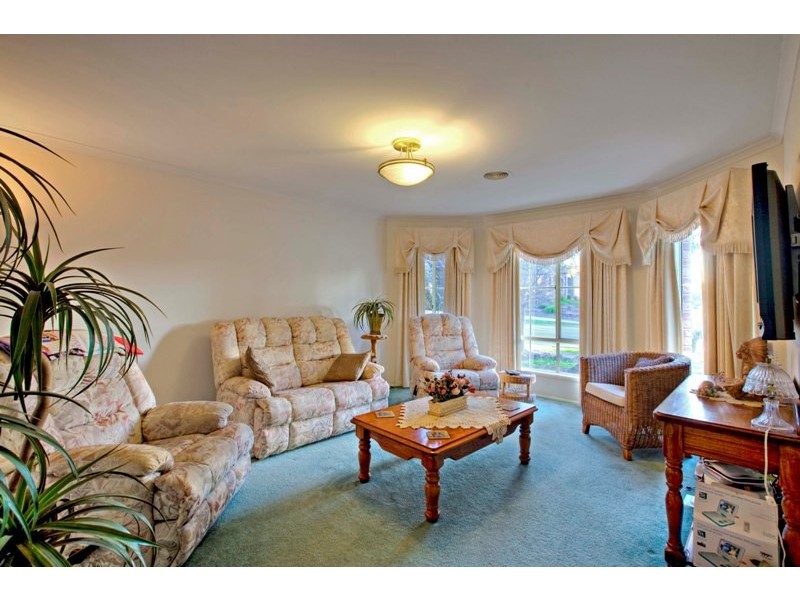 58 The Avenue, Narre Warren South VIC 3805