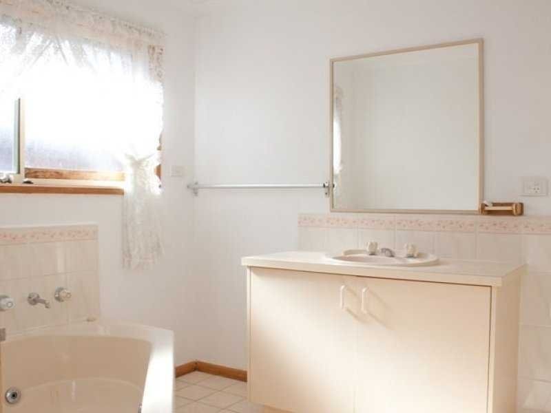 90 Kurrajong Road, Narre Warren VIC 3805