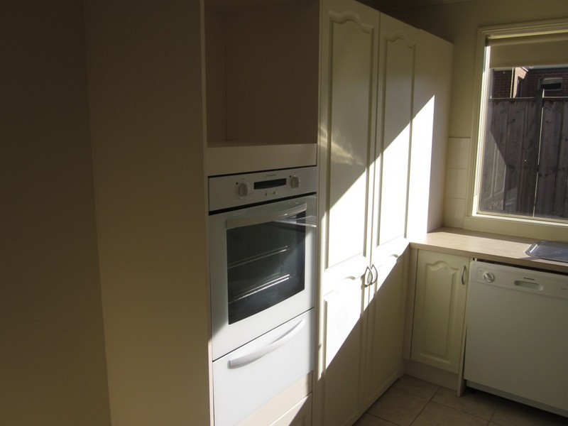 4 Canet Grove, Narre Warren South VIC 3805