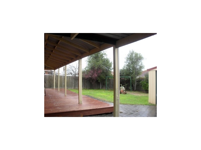 15 Emily Drive, Narre Warren VIC 3805