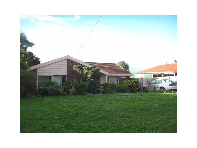 9 Keller Court, Hampton Park VIC 3976