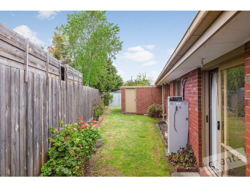 1/11 King David Court, Hampton Park VIC 3976